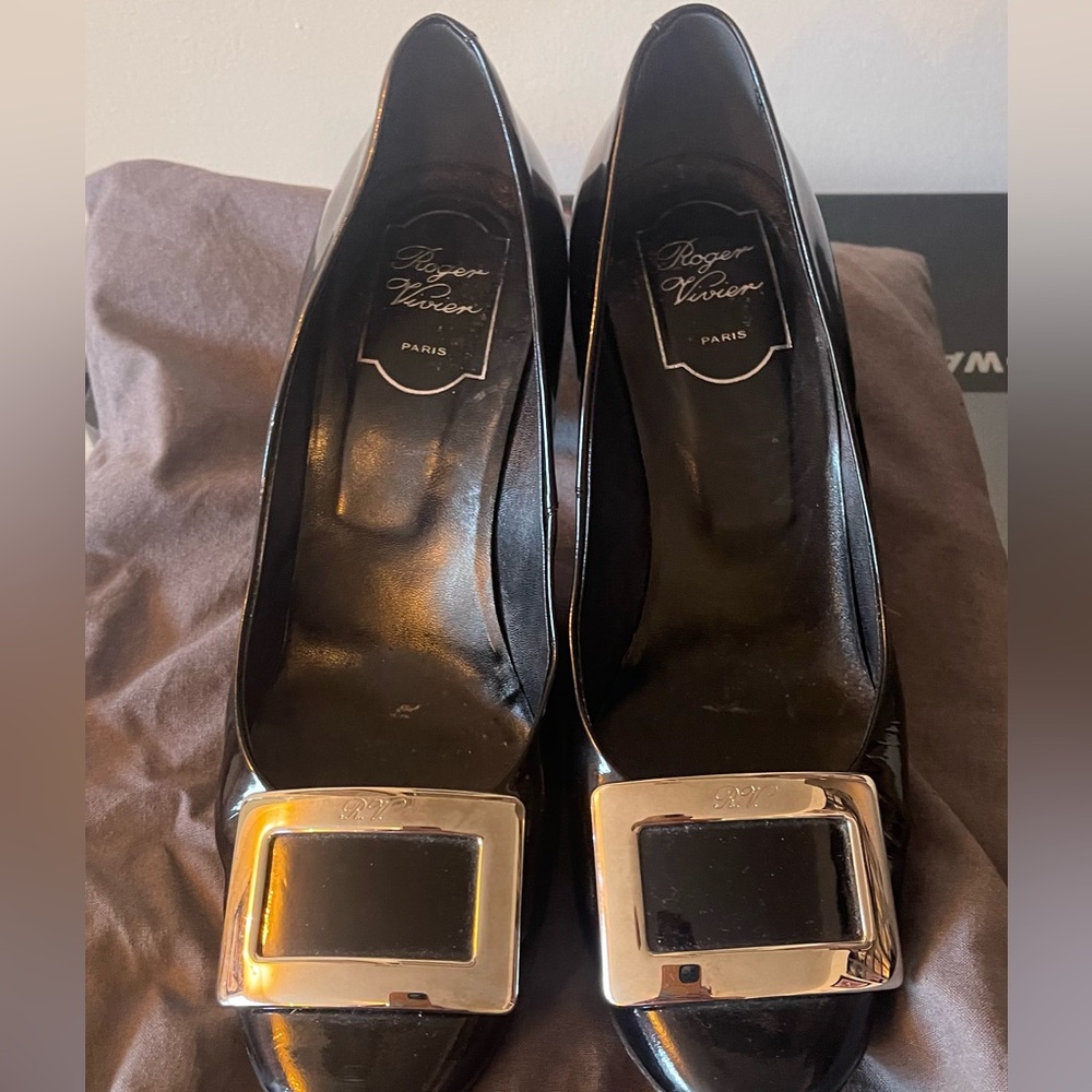 Roger Vivien Belle Vivier Trompette Pumps In Patent Leather